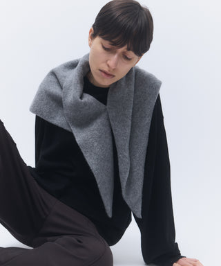 Button triangle scarf