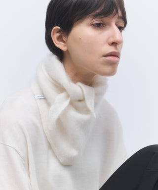 Fur cashmere triangle scarf mini