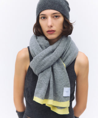 Mesh cashmere stole
