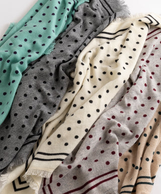 Cashmere dots scarf